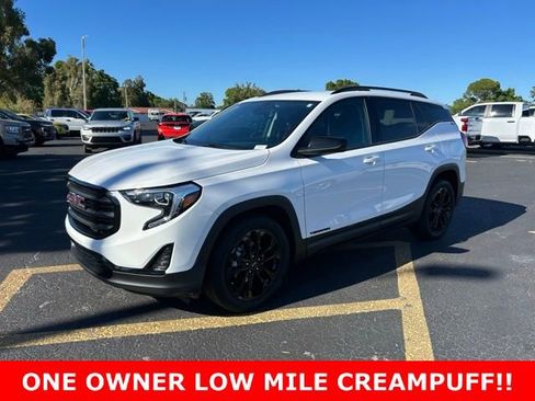 Used 2020 GMC Terrain SLE w/ Elevation Edition image 3