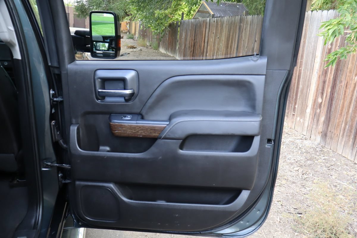 Used 2019 GMC Sierra 2500 Denali AWD/4WD image 25