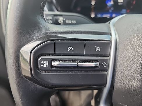 Used 2023 Chevrolet Colorado LT w/ LT Convenience Package II AWD/4WD image 15