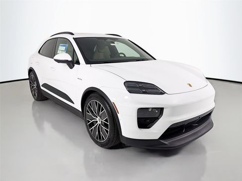 New 2026 Porsche Macan Electric image 29