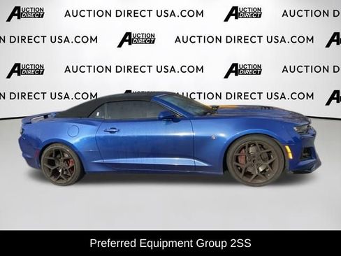 Used 2019 Chevrolet Camaro SS image 2