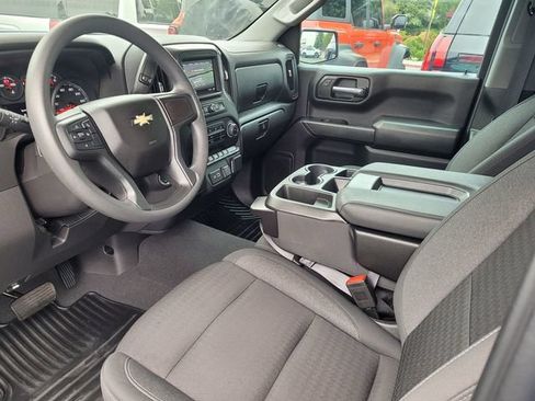 Used 2024 Chevrolet Silverado 1500 Custom w/ Turbomax Blackout Package RWD image 10