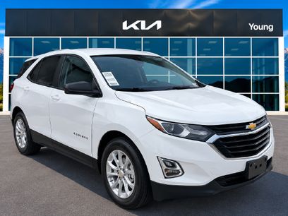 Used 2021 Chevrolet Equinox LS w/ LS Convenience Package