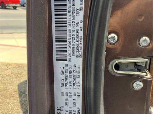 Used 2019 RAM 2500 Laramie AWD/4WD image 18