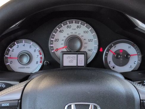 Used 2015 Honda Pilot LX image 25