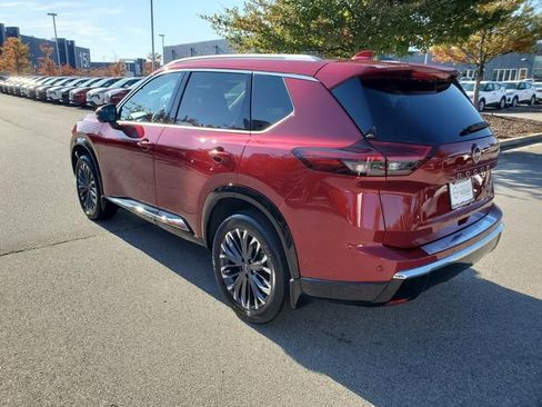 Certified 2024 Nissan Rogue Platinum image 5