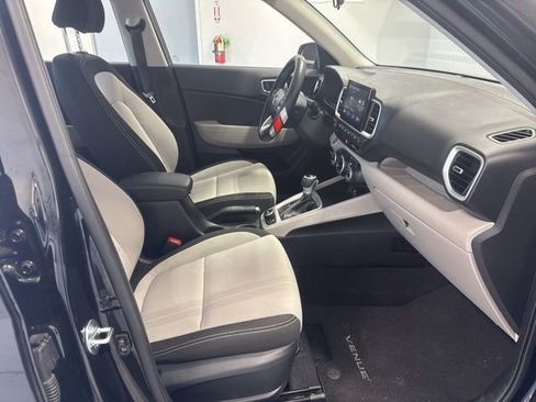 Certified 2026 Hyundai Venue SEL image 21
