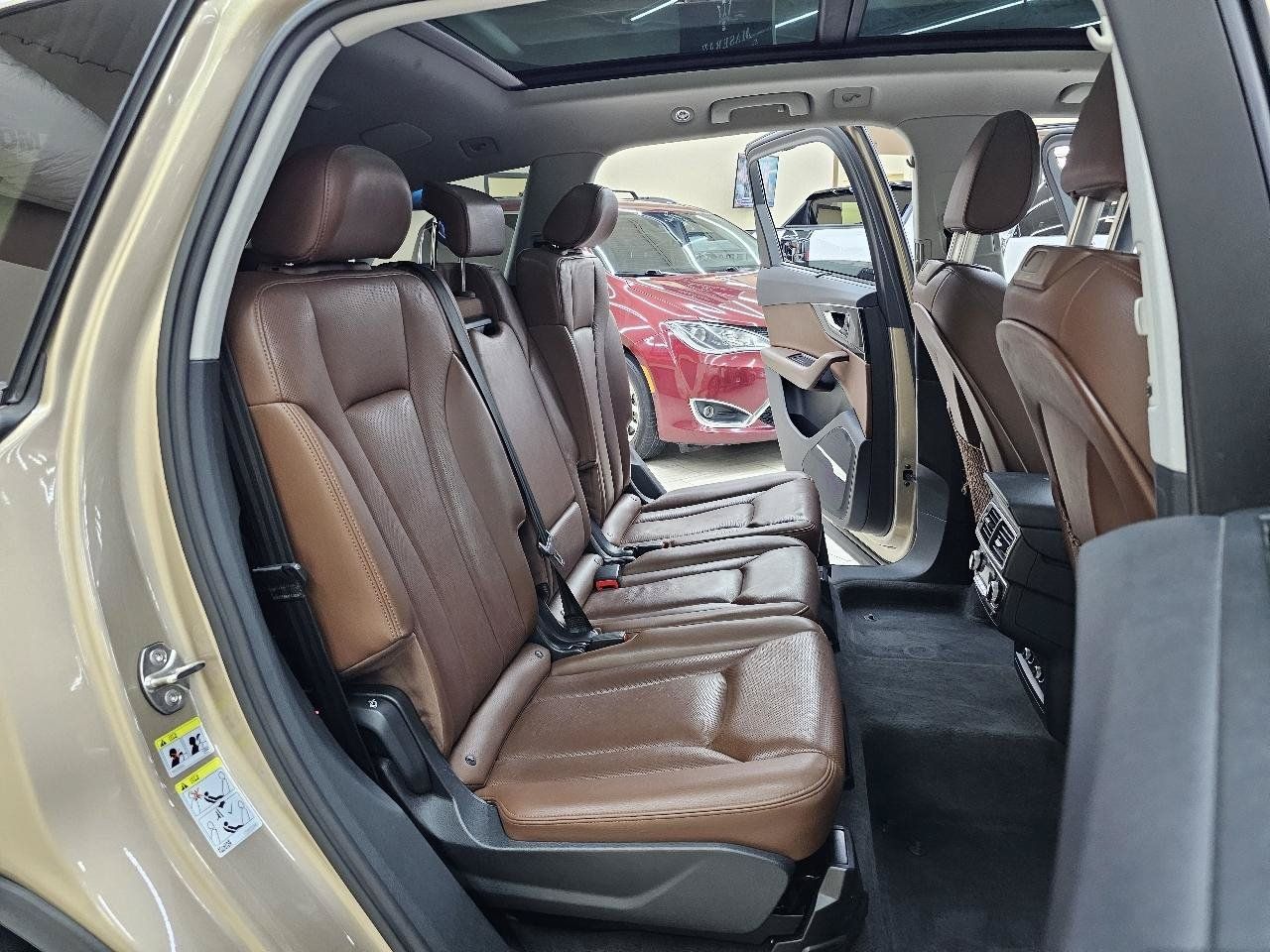 Used 2019 Audi Q7 3.0T Premium Plus w/ Premium Plus Package AWD/4WD image 24