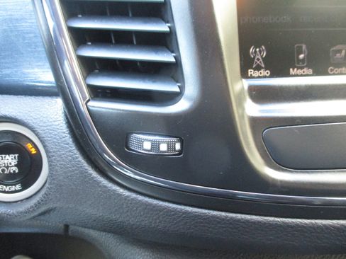 Used 2015 Chrysler 200 S w/ Navigation & Sound Group I FWD image 14