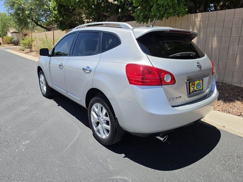Used 2011 Nissan Rogue SV w/ SL Pkg AWD/4WD image 15