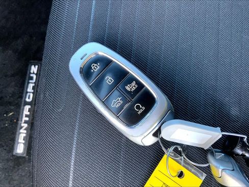 Used 2023 Hyundai Santa Cruz SEL w/ Activity Package image 15