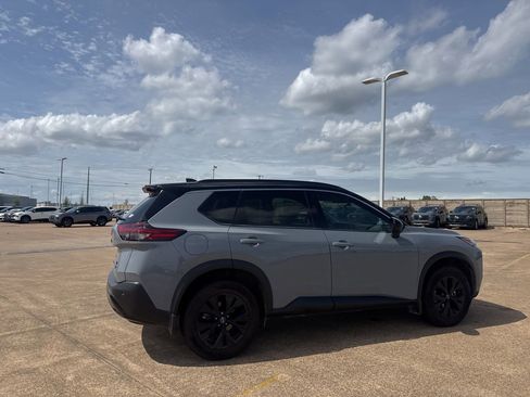 Certified 2023 Nissan Rogue SV w/ SV Premium B Package FWD image 22