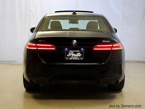 New 2026 BMW 530i xDrive w/ M Sport Package image 7