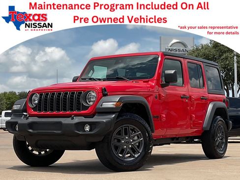 Used 2025 Jeep Wrangler Unlimited Sport AWD/4WD image 1