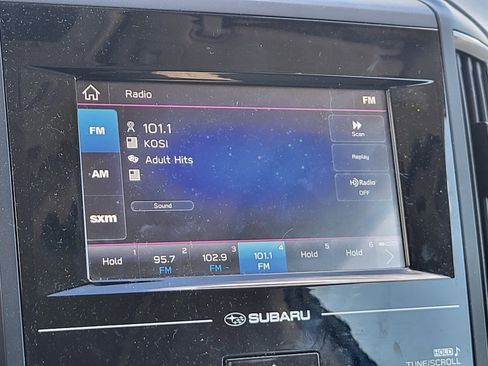 Used 2024 Subaru Forester Premium image 31