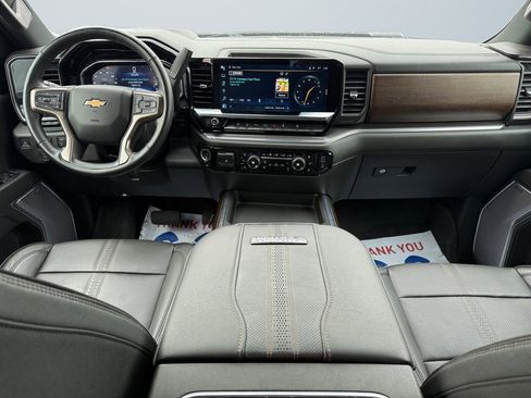 Used 2024 Chevrolet Silverado 2500 High Country image 10