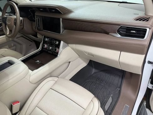 Used 2021 GMC Yukon Denali RWD image 10