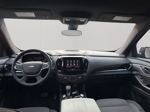 Used 2023 Chevrolet Traverse LT image 21