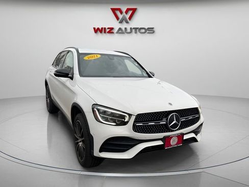 Used 2021 Mercedes-Benz GLC 300 4MATIC w/ AMG Line image 3