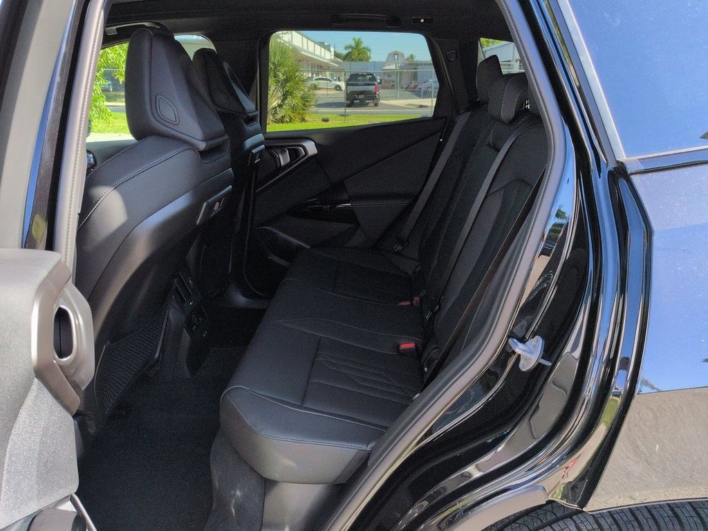 New 2026 BMW X3 xDrive30i w/ Premium Package AWD/4WD image 14