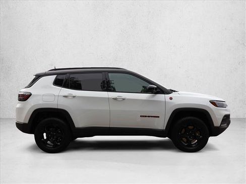 Used 2023 Jeep Compass Trailhawk w/ Trailhawk Elite Group AWD/4WD image 4