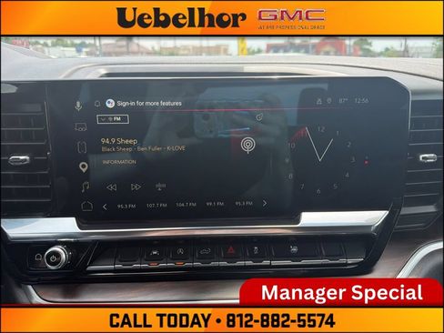 Used 2025 GMC Sierra 1500 SLT AWD/4WD image 27