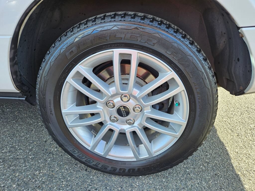 Used 2012 Land Rover Range Rover HSE AWD/4WD image 6