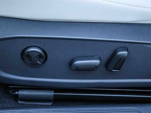 New 2026 Volkswagen Jetta SE image 23