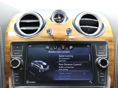 Used 2018 Bentley Bentayga Onyx Edition AWD/4WD image 45
