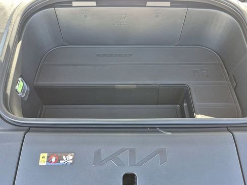 New 2026 Kia EV9 Land w/ Nightfall Edition Package image 18