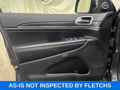 Used 2017 Jeep Grand Cherokee Limited w/ Luxury Group II image 13