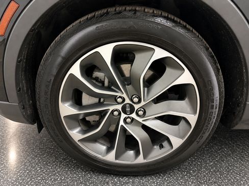 Used 2023 Lincoln Nautilus Reserve AWD/4WD image 34