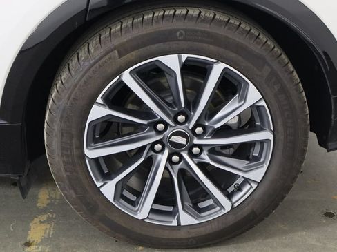 Used 2024 Cadillac Lyriq Sport RWD image 37