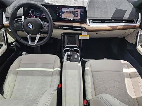Used 2026 BMW X1 xDrive28i w/ Technology Package AWD/4WD image 15