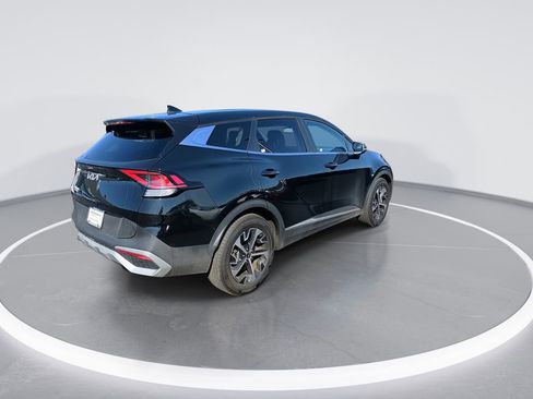 Certified 2024 Kia Sportage EX image 8