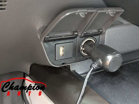 Used 2021 Toyota Camry LE FWD image 23