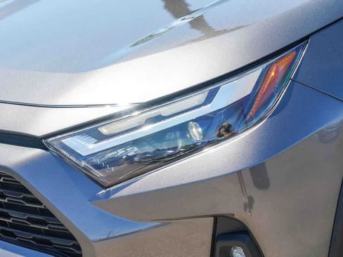 Used 2022 Toyota RAV4 XLE Premium FWD image 2