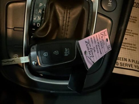 Used 2023 Hyundai Kona SE image 38