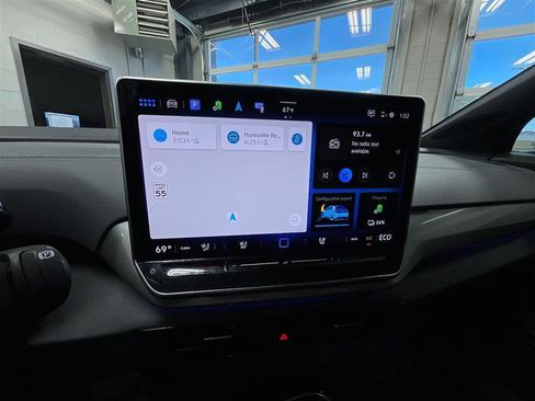 Used 2024 Volkswagen ID.4 Pro S image 16