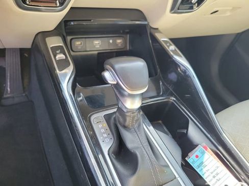Used 2022 Kia Sorento SX AWD/4WD image 25
