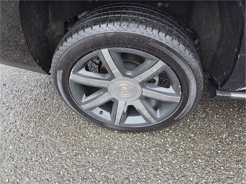 Used 2015 Cadillac Escalade ESV Premium image 12