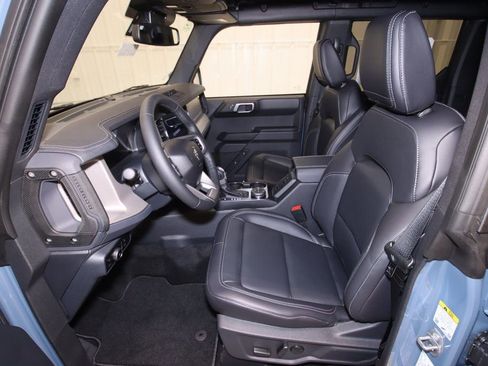 New 2025 Ford Bronco Outer Banks AWD/4WD image 9