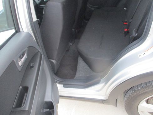 Used 2011 Suzuki SX4 AWD Hatchback image 23
