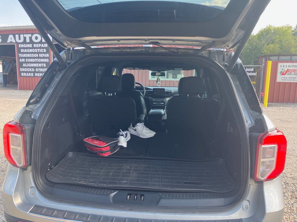 Used 2020 Ford Explorer Limited AWD/4WD image 14
