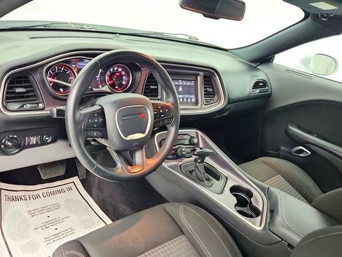 Used 2018 Dodge Challenger SXT image 12