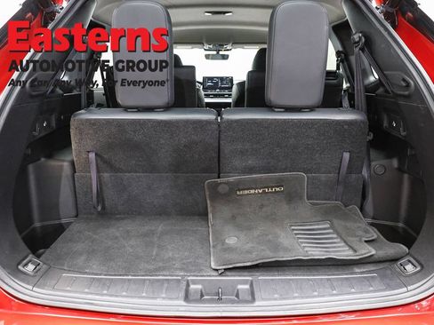 Used 2025 Mitsubishi Outlander SE AWD/4WD image 9