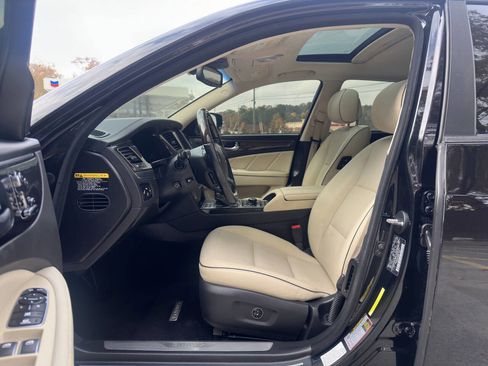 Used 2014 Hyundai Equus Signature image 4