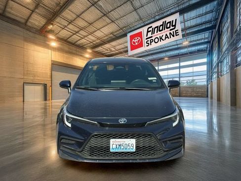 Used 2024 Toyota Corolla SE FWD image 2