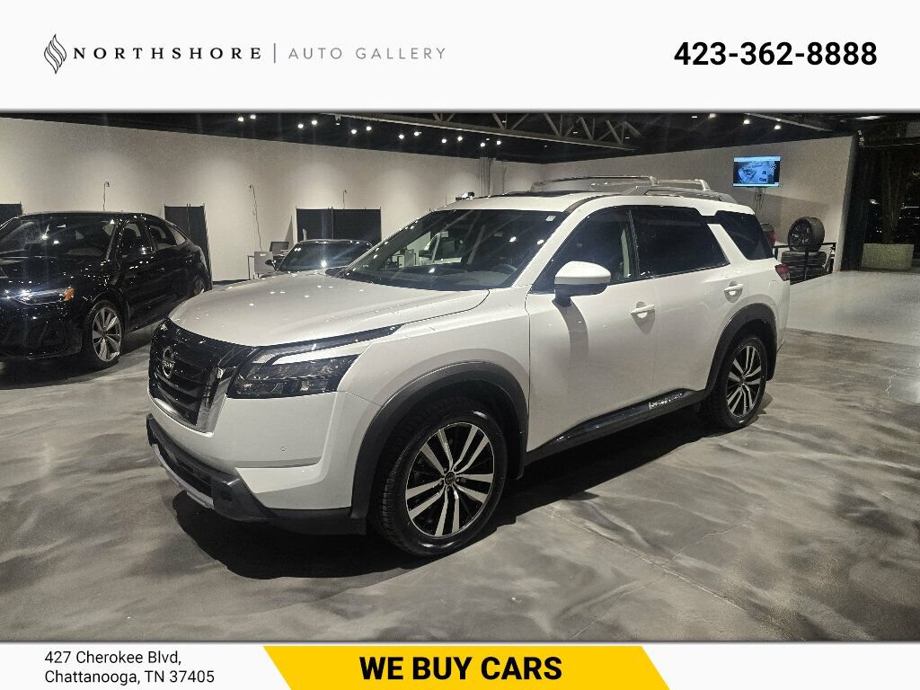 Used 2025 Nissan Pathfinder Platinum w/ Cargo Package FWD image 1