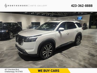 Used 2025 Nissan Pathfinder Platinum w/ Cargo Package